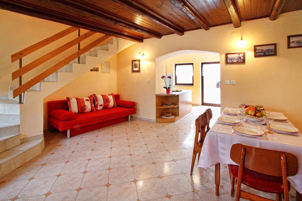 Holiday Home Marko ฟุนตานา ภายนอก รูปภาพ