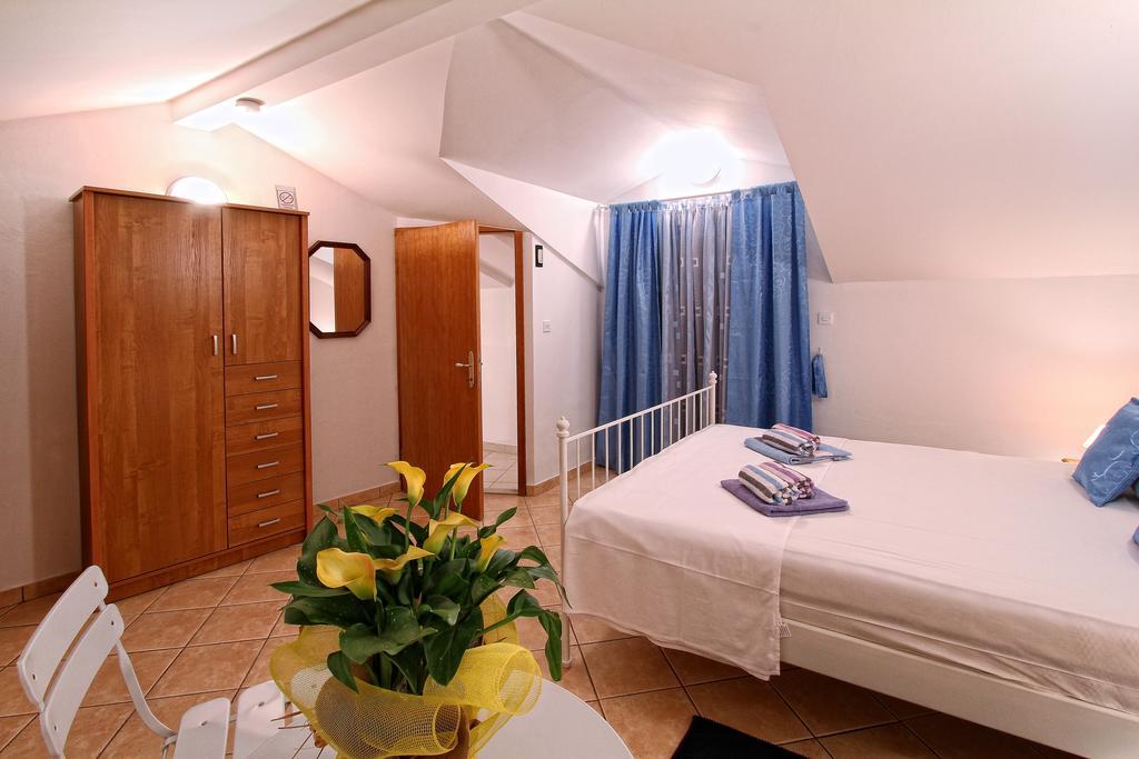 Holiday Home Marko ฟุนตานา ภายนอก รูปภาพ